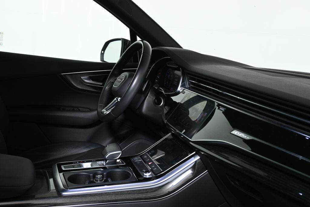 used 2020 Audi Q7 car, priced at $31,398