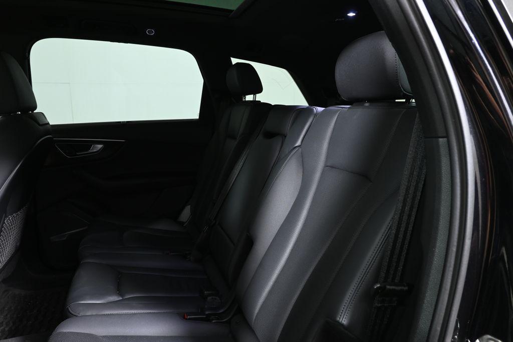 used 2020 Audi Q7 car, priced at $31,398
