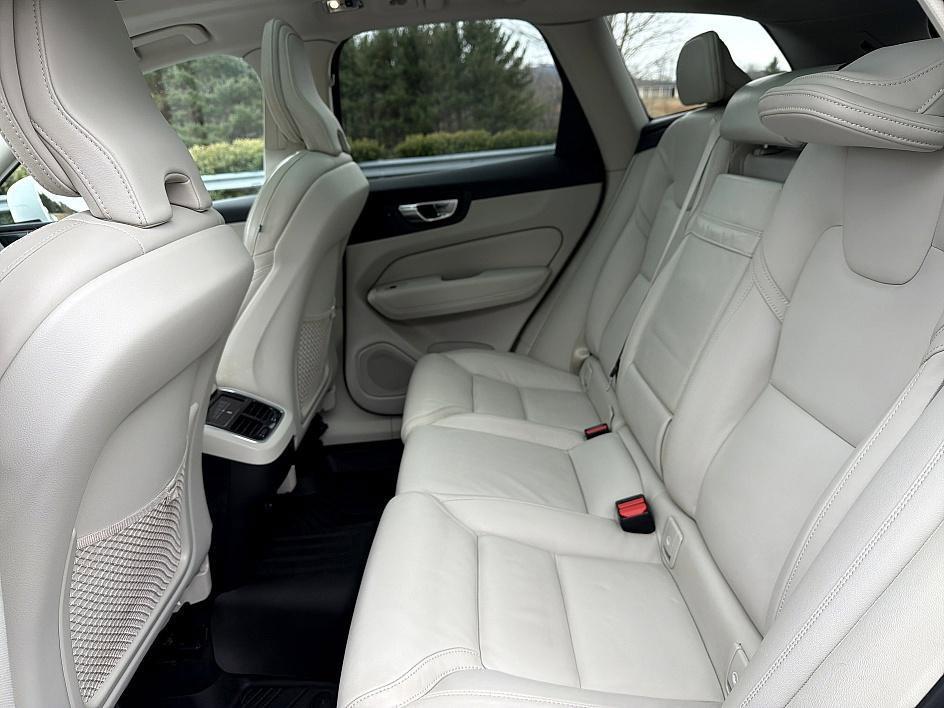 used 2021 Volvo XC60 car, priced at $23,730