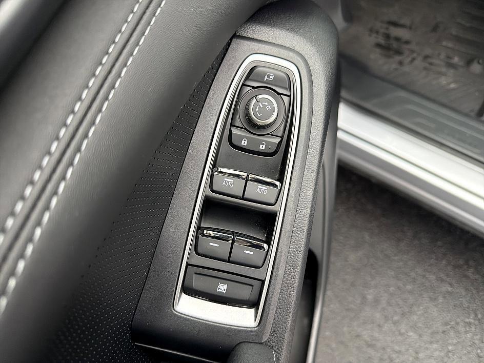 used 2025 Subaru Ascent car, priced at $40,658