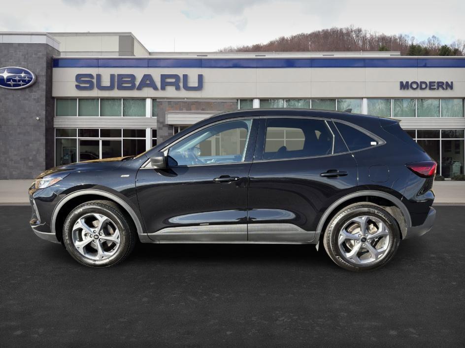 used 2025 Ford Escape car, priced at $25,295