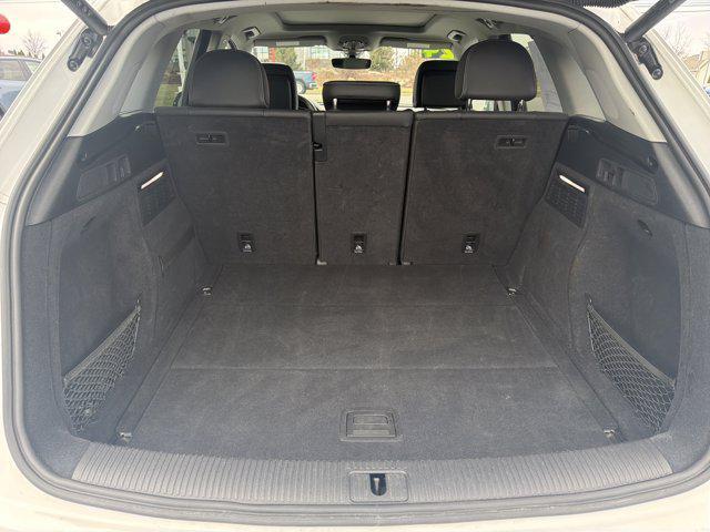 used 2024 Audi Q5 car, priced at $28,400