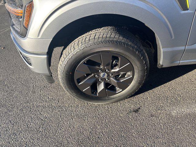 new 2025 Ford F-150 car, priced at $47,234