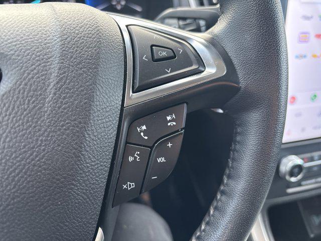 used 2024 Ford Edge car, priced at $22,200