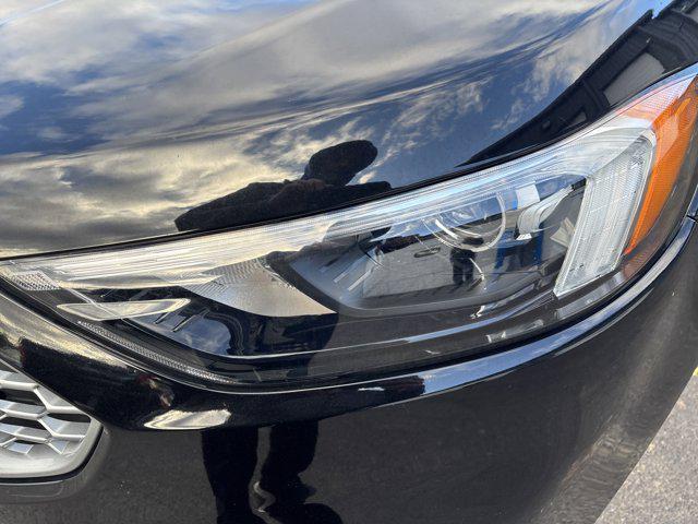 used 2024 Ford Edge car, priced at $22,200