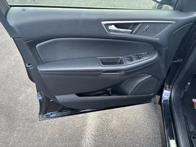 used 2024 Ford Edge car, priced at $22,200