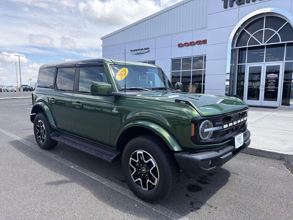 used 2025 Ford Bronco car, priced at $45,284
