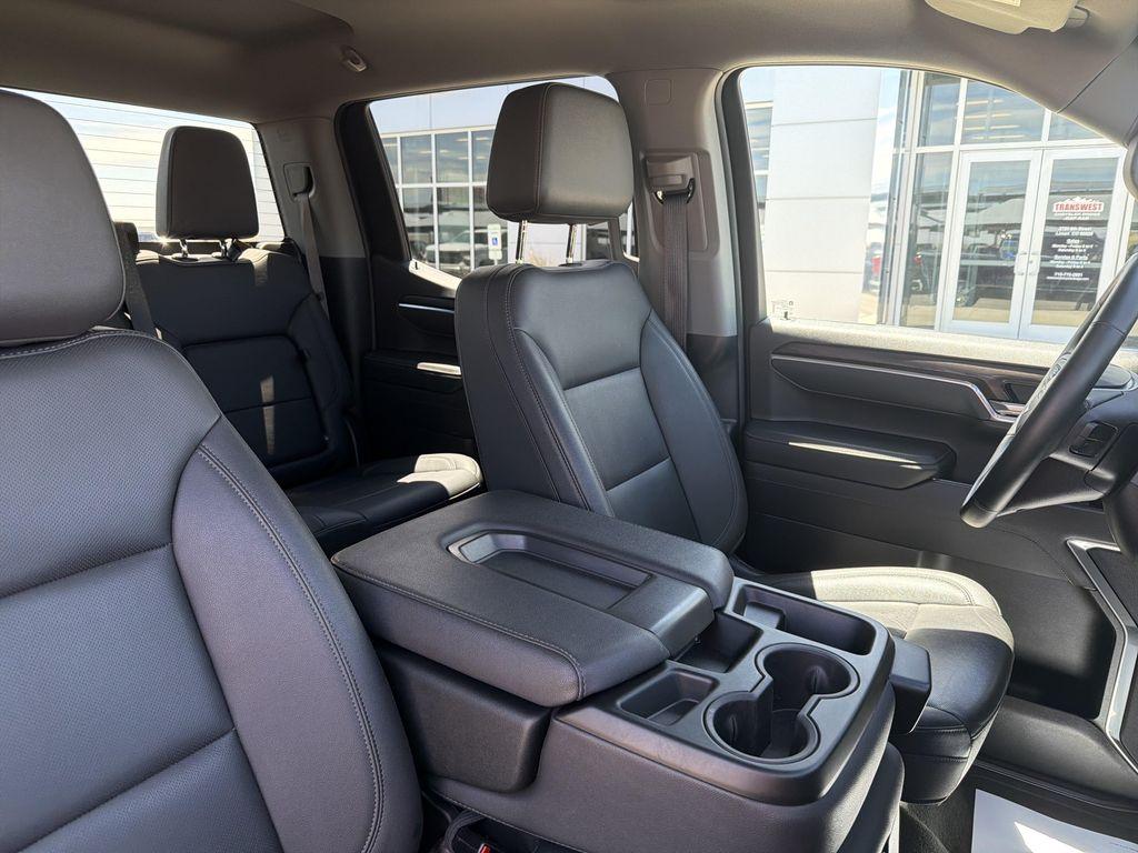 used 2025 GMC Sierra 1500 car, priced at $45,577