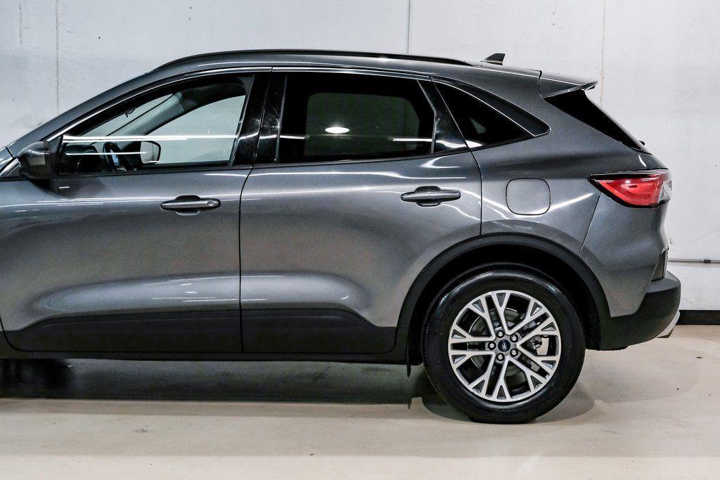 used 2021 Ford Escape car, priced at $13,996