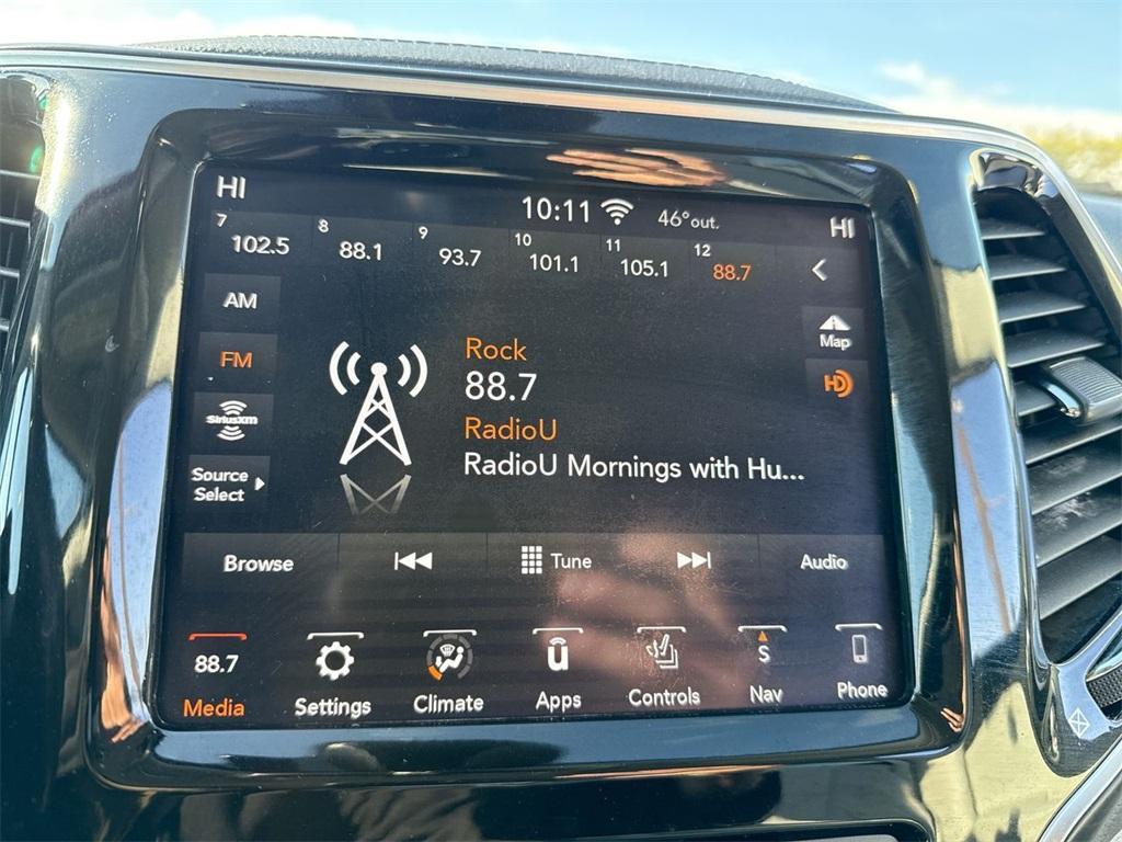 used 2020 Jeep Cherokee car, priced at $15,991