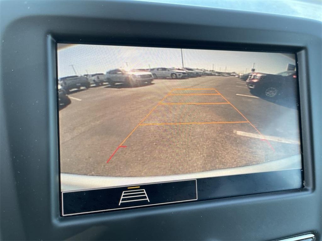 used 2022 Chevrolet Equinox car, priced at $17,990