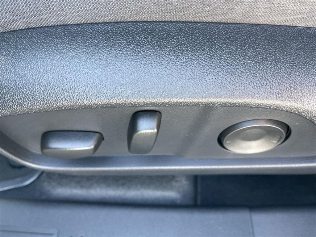 new 2026 Chevrolet Equinox car, priced at $29,870