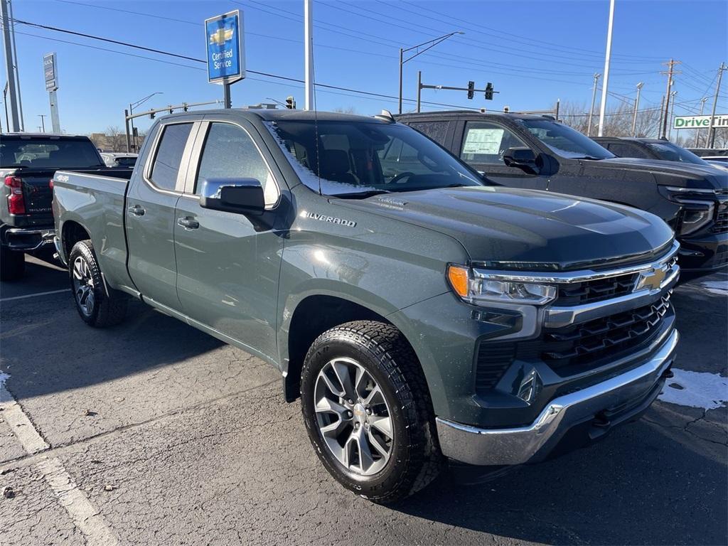 used 2025 Chevrolet Silverado 1500 car, priced at $39,990