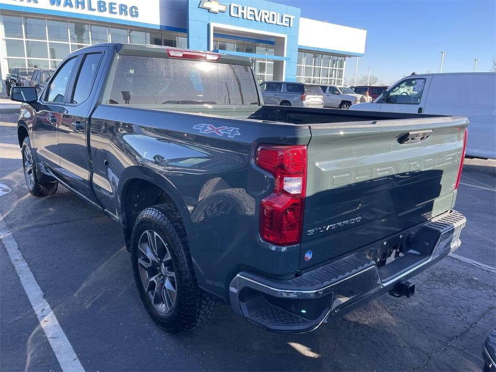 used 2025 Chevrolet Silverado 1500 car, priced at $39,990