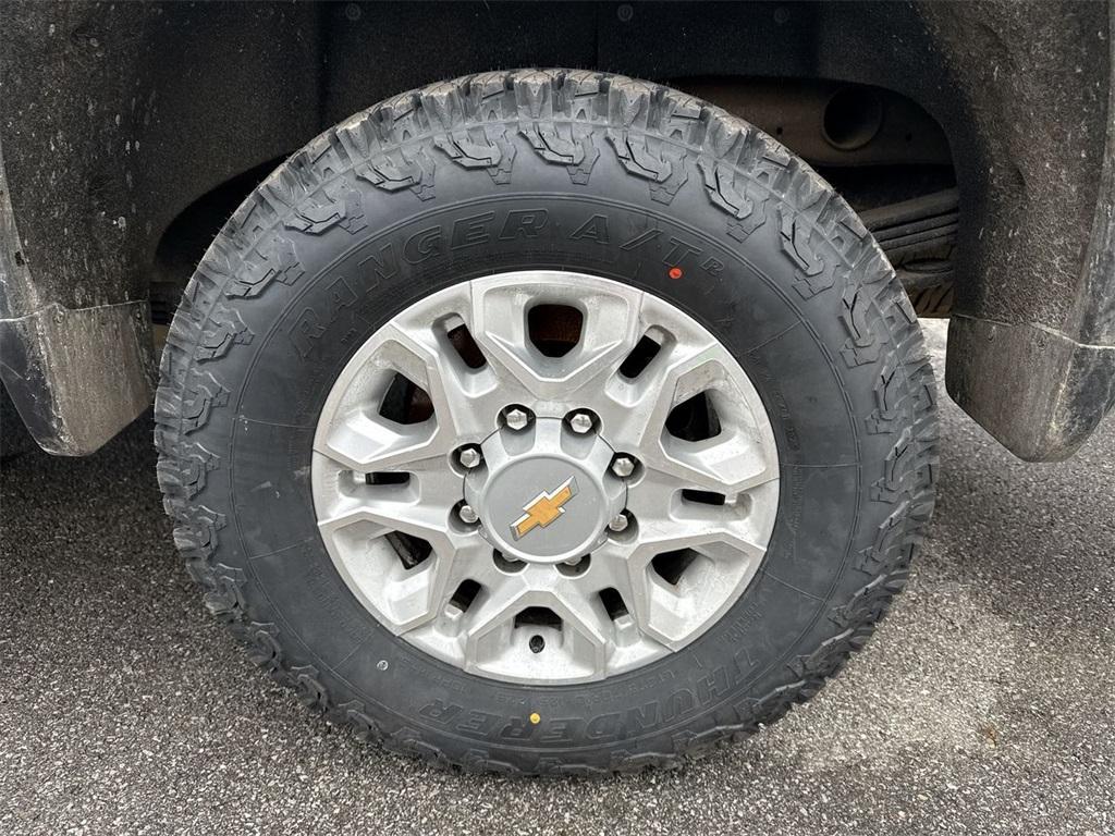 used 2024 Chevrolet Silverado 2500 car, priced at $49,990