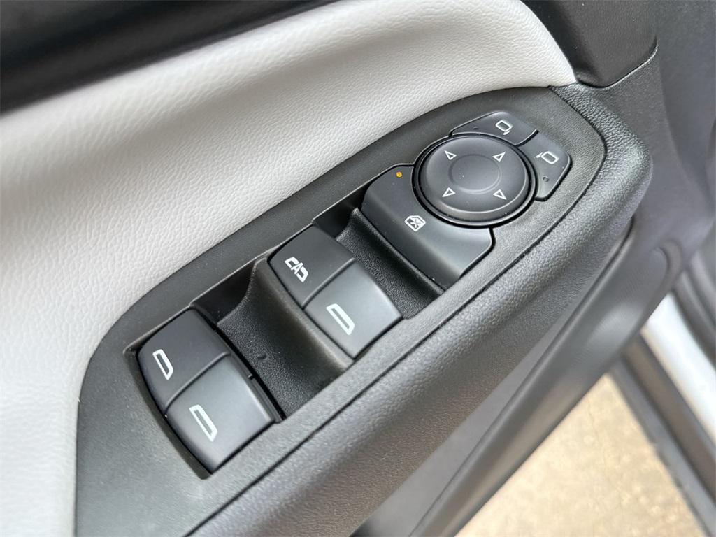 used 2023 Chevrolet Equinox car, priced at $18,781