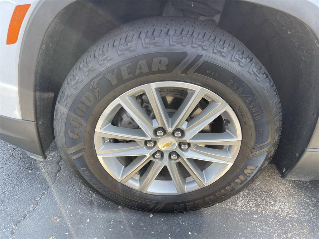 used 2022 Chevrolet Traverse car, priced at $23,990