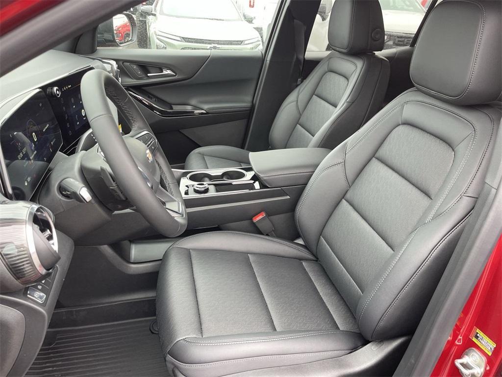 new 2026 Chevrolet Equinox car, priced at $30,365