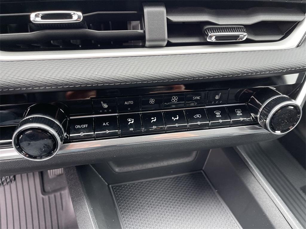 new 2026 Chevrolet Equinox car, priced at $30,365