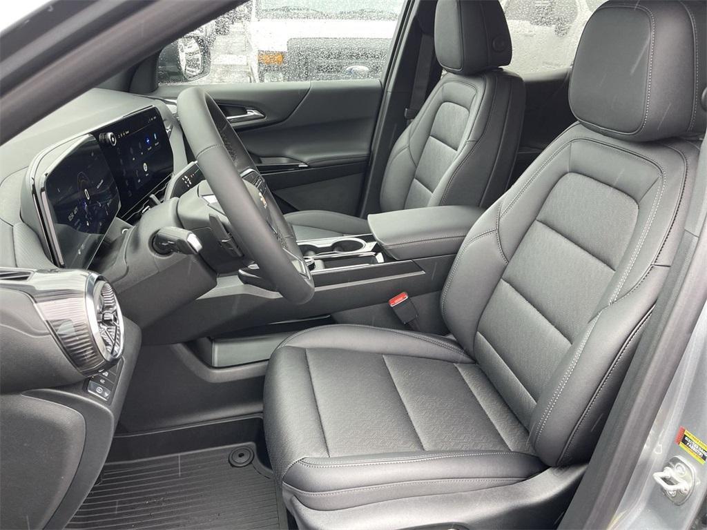 new 2026 Chevrolet Equinox car, priced at $30,170