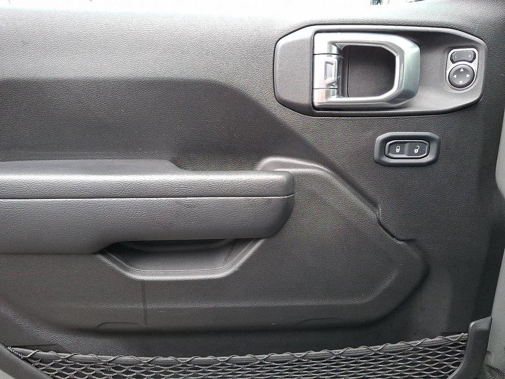 used 2022 Jeep Wrangler Unlimited car, priced at $32,295