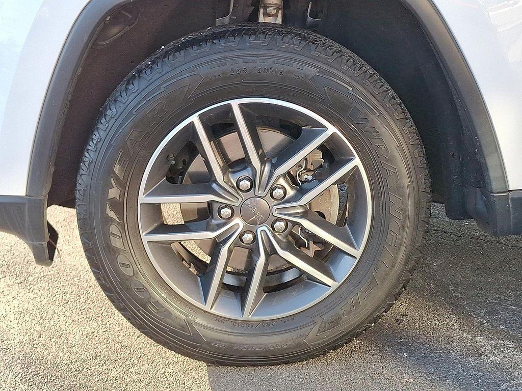 used 2019 Jeep Grand Cherokee car, priced at $19,595