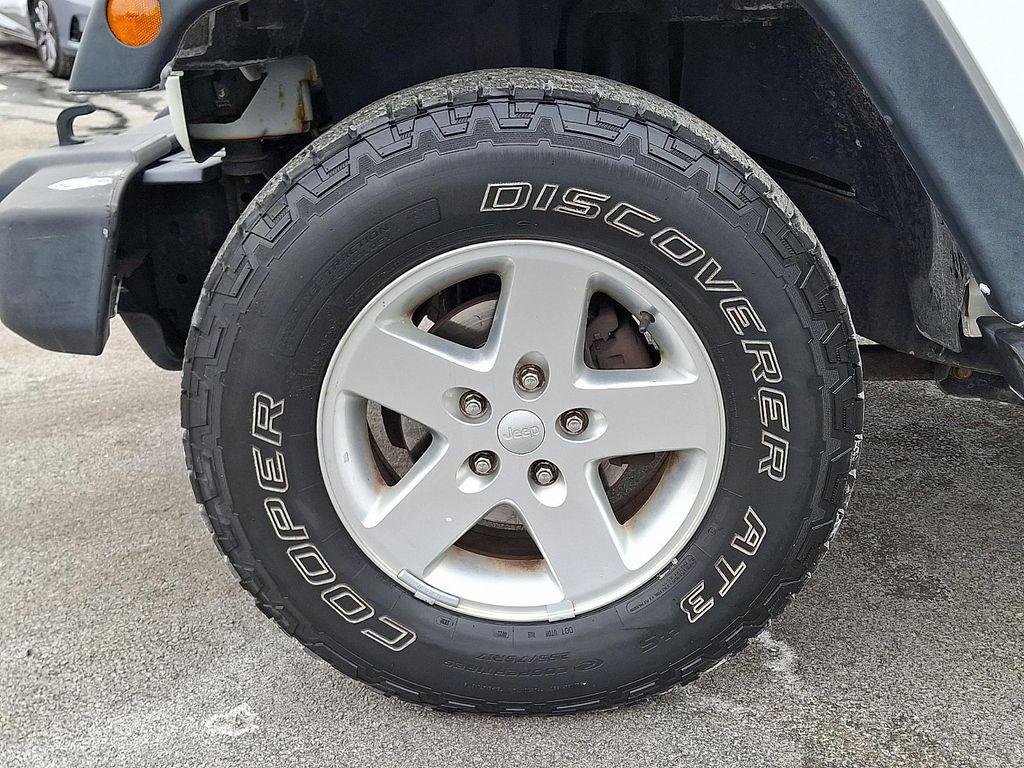 used 2015 Jeep Wrangler Unlimited car, priced at $11,995