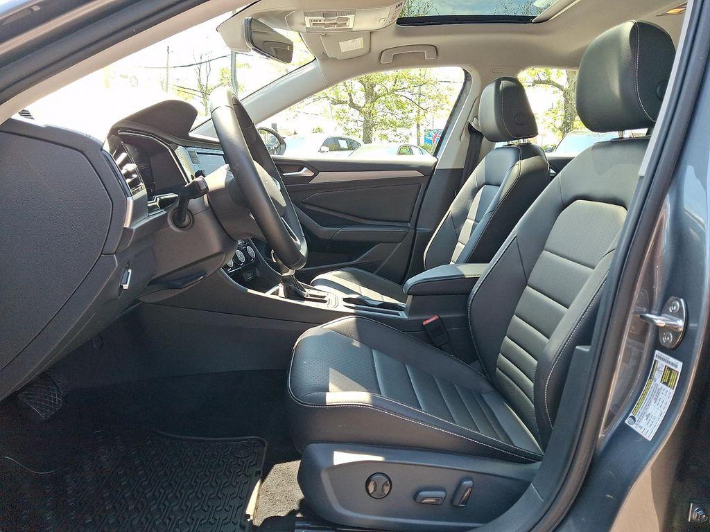 used 2022 Volkswagen Jetta car, priced at $17,995