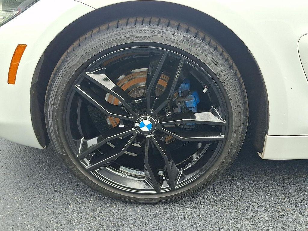 BMW 4 Series view 9