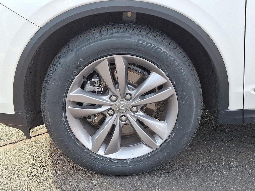 used 2022 Acura MDX car, priced at $34,995