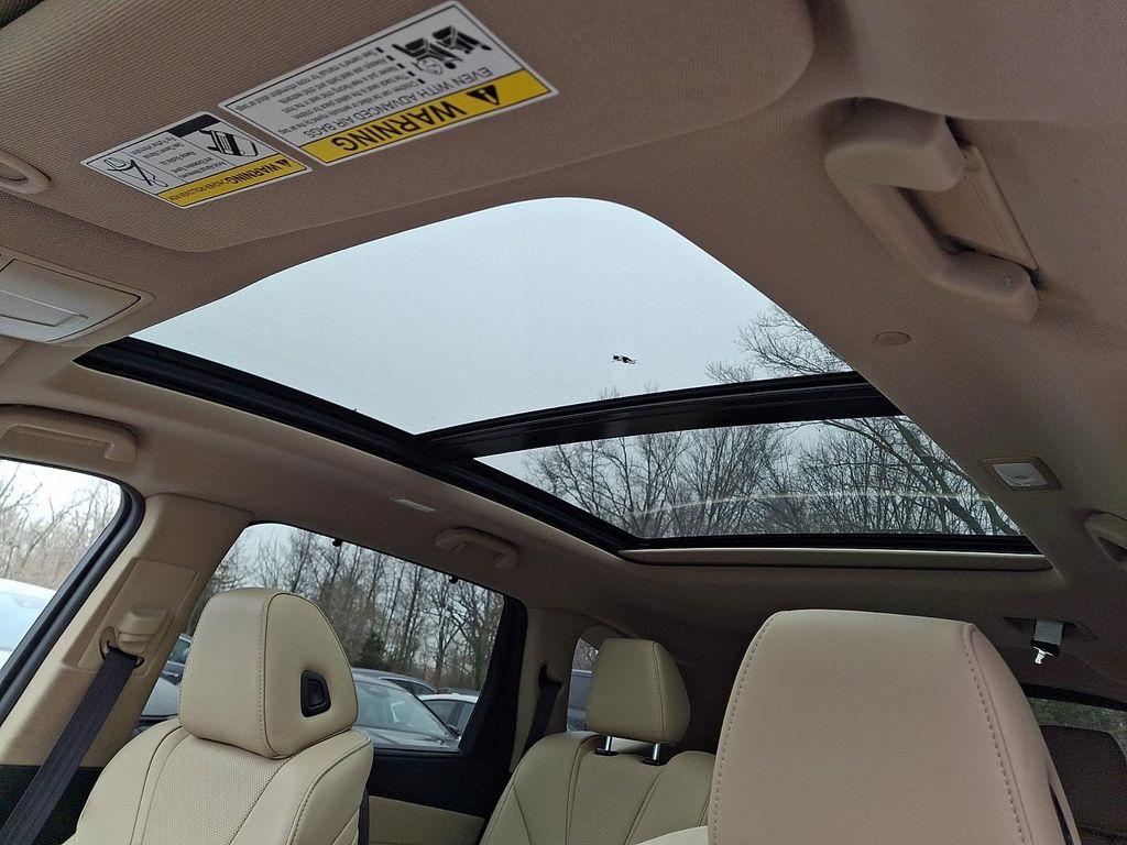 used 2022 Acura MDX car, priced at $36,995