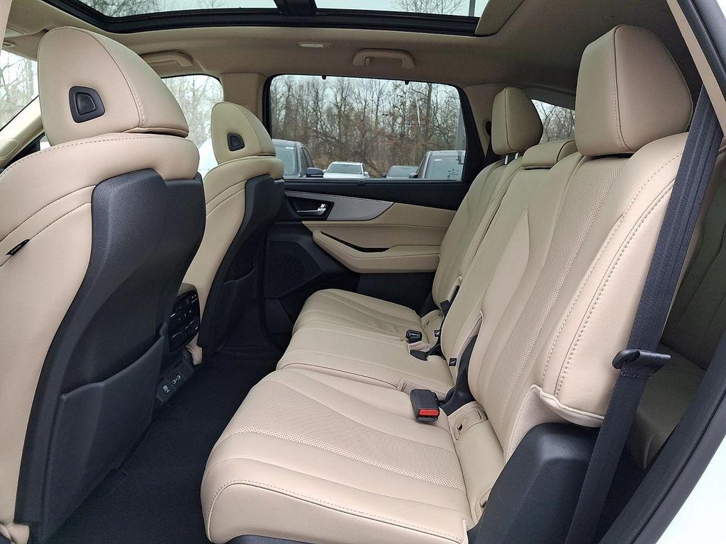 used 2022 Acura MDX car, priced at $36,995