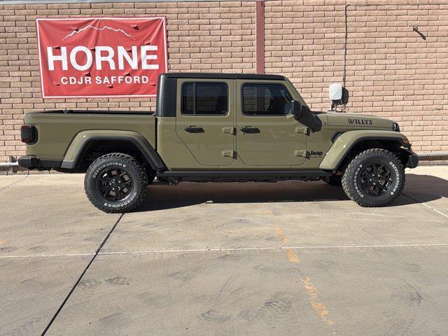 new 2025 Jeep Gladiator car, priced at $52,181