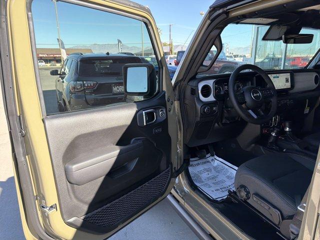 new 2025 Jeep Gladiator car, priced at $52,181