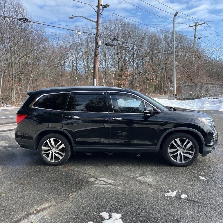 used 2017 Honda Pilot car, priced at $23,899