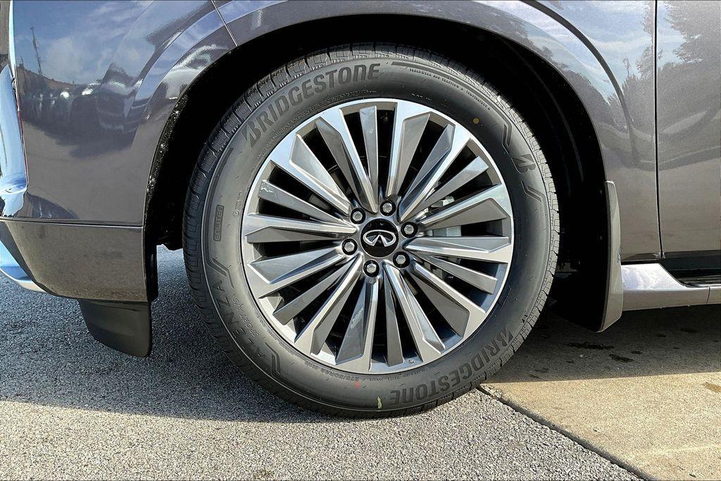 new 2026 INFINITI QX80 car, priced at $85,096