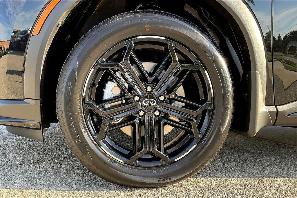 new 2026 INFINITI QX60 car, priced at $61,677