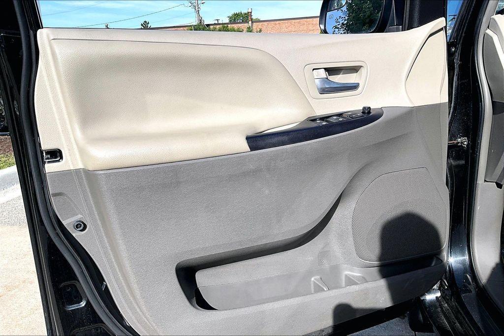 used 2017 Toyota Sienna car, priced at $21,887