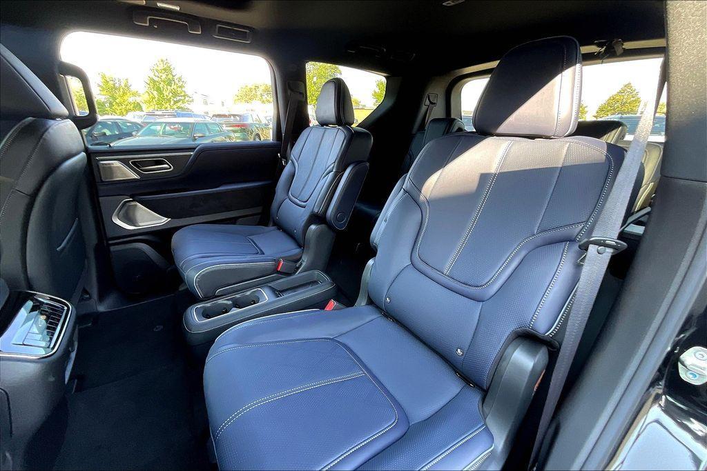 new 2026 INFINITI QX80 car, priced at $99,721