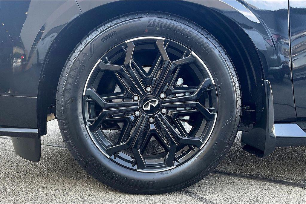 new 2026 INFINITI QX80 car, priced at $99,721