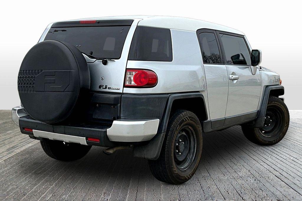 used 2007 Toyota FJ Cruiser car, priced at $9,980