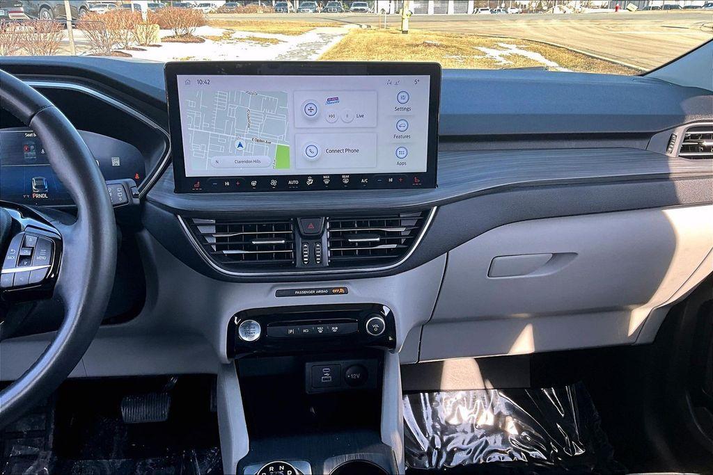 used 2023 Ford Escape car, priced at $25,492