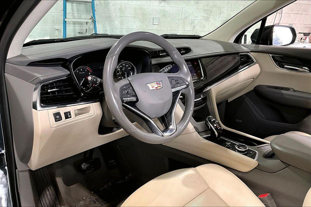 used 2021 Cadillac XT6 car, priced at $25,982