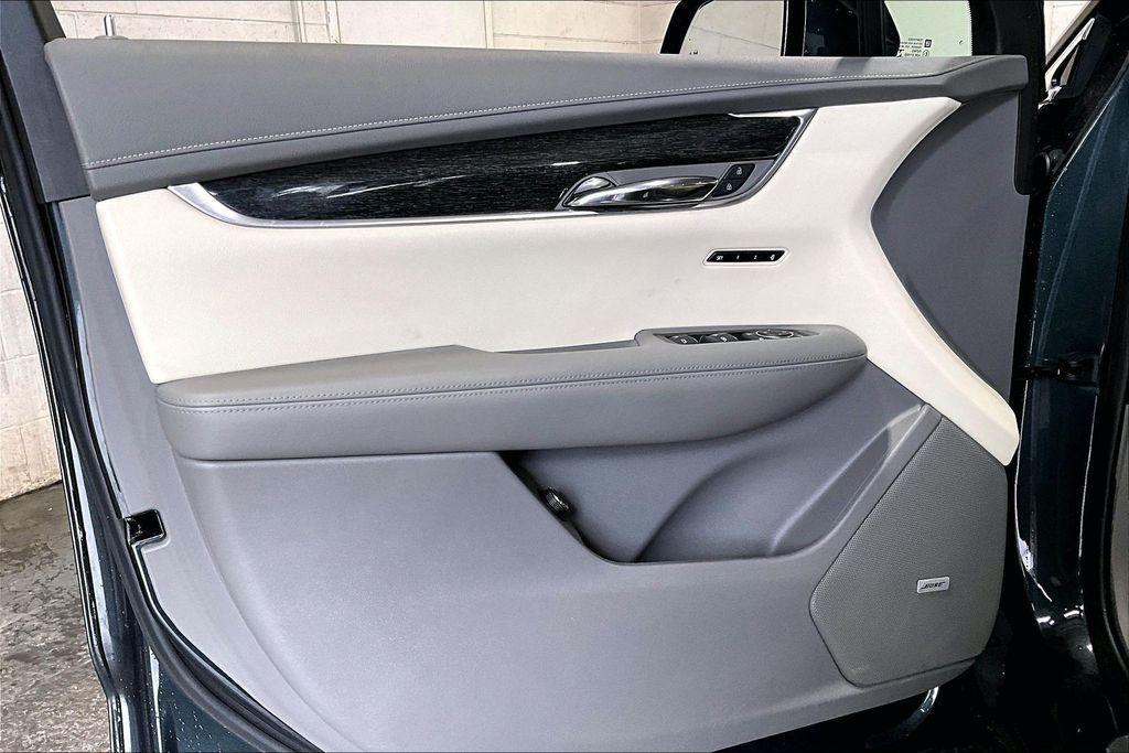 used 2021 Cadillac XT6 car, priced at $25,982