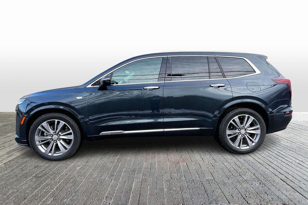 used 2021 Cadillac XT6 car, priced at $25,982
