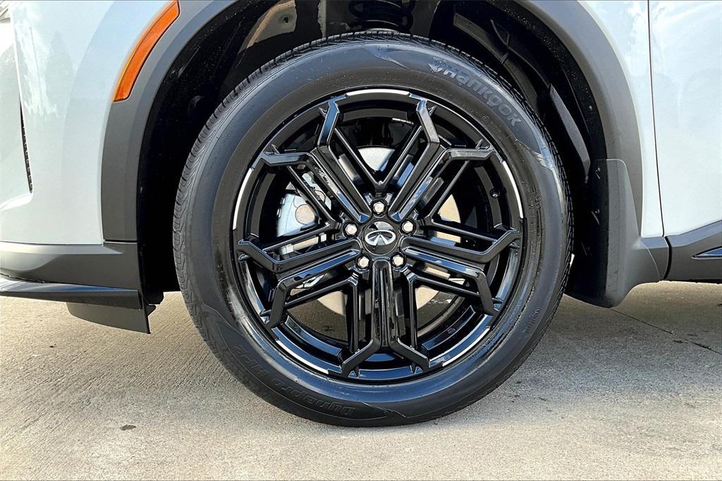 new 2026 INFINITI QX60 car, priced at $62,923