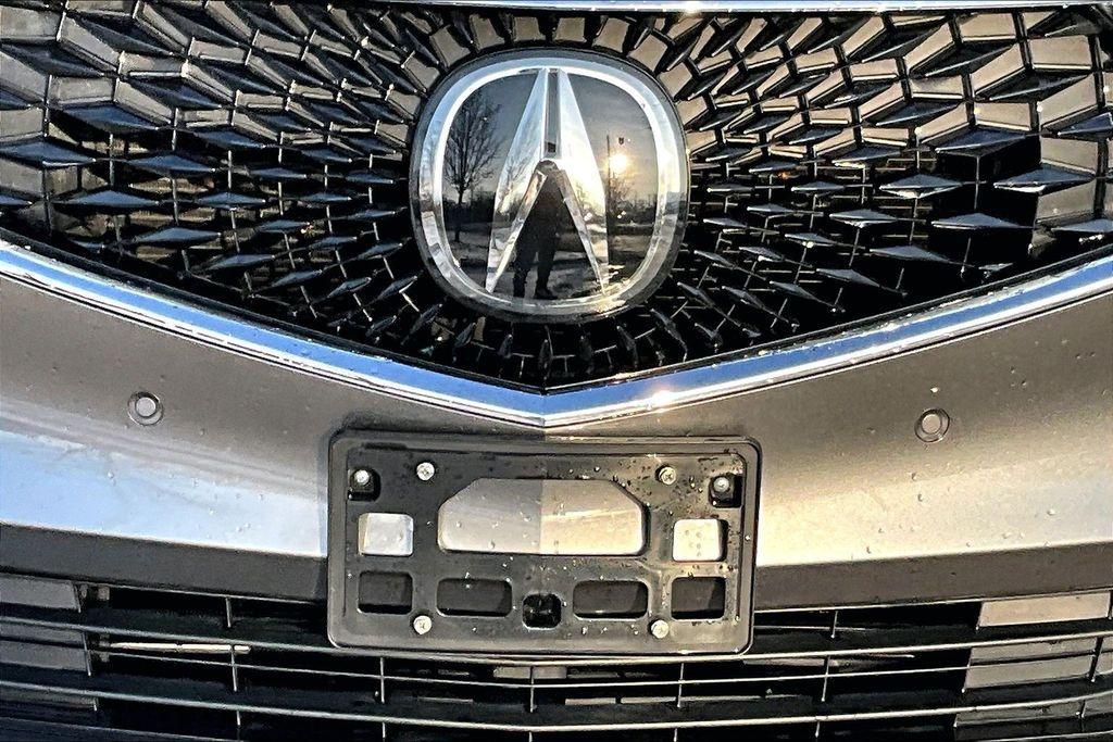 used 2023 Acura MDX car, priced at $34,402