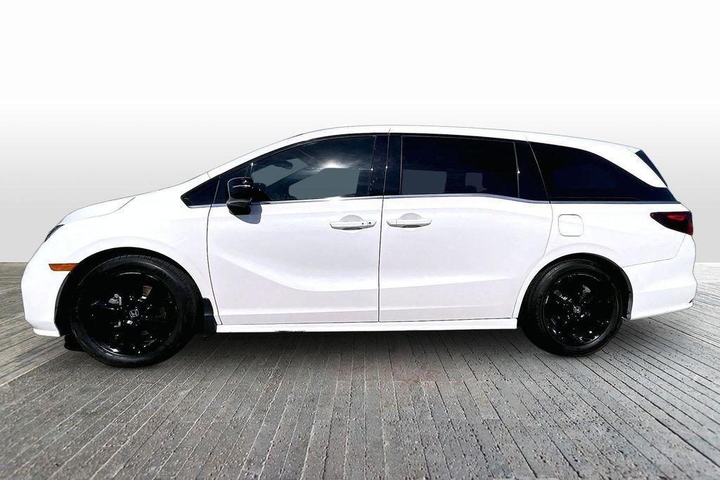 used 2023 Honda Odyssey car, priced at $31,894