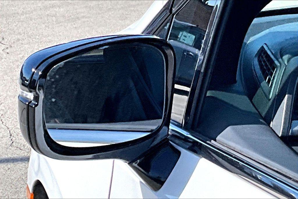 used 2023 Honda Odyssey car, priced at $31,894