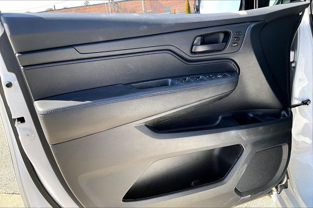 used 2023 Honda Odyssey car, priced at $31,894